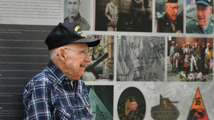 Výstava ve Smetanových sadech je poděkováním mužům, kteří v&nbsp;roce 1945 přinesli Plzni svobodu