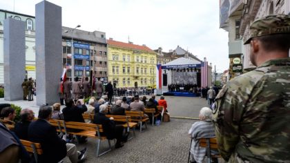 Vzpomínkovým aktem u&nbsp;pomníku Díky, Ameriko! pokračovaly Slavnosti svobody