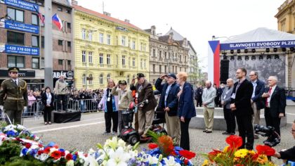 Vzpomínkovým aktem u&nbsp;pomníku Díky, Ameriko! pokračovaly Slavnosti svobody