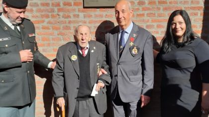 V pátek 7.&nbsp;října město Plzeň ve spolupráci s&nbsp;partnerským městem Liege a&nbsp;s&nbsp;ambasádou České republiky v&nbsp;Belgii odhalilo v&nbsp;části pevnosti zvané L‘ Enclos des fusillés de Liège pamětní desku věnovanou 17.&nbsp;střeleckému praporu.