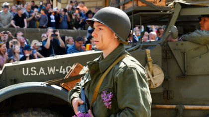 Konvoj, dobové letouny i&nbsp;grippeny. Takové budou letošní Slavnosti svobody