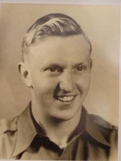 Dnes si připomínáme 99.&nbsp;výročí narození nadporučíka Virgila Paula Kirkhama, posledního amerického letce, který padl za války v&nbsp;Evropě