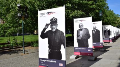 Na 30 rodinných příslušníků amerických a&nbsp;belgických veteránů navštíví oslavy osvobození