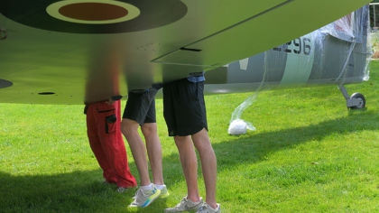 Stíhací letoun Spitfire se usadil v&nbsp;Šafaříkových sadech