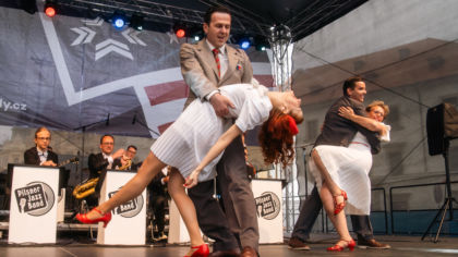 Zahajovací ceremoniál Slavností svobody sledovaly tisíce lidí