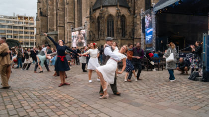 Zahajovací ceremoniál Slavností svobody sledovaly tisíce lidí