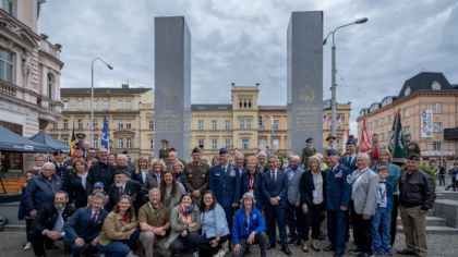 Vzpomínkovým aktem u&nbsp;památníku Díky, Ameriko! včera skončily Slavnosti svobody 2024