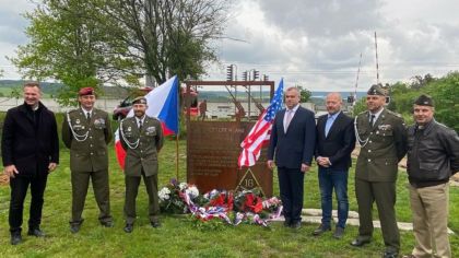 V Bdeněvsi uctili památku vojína 16.&nbsp;obrněné divize