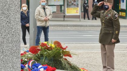 Vzpomínka u&nbsp;pomníku Díky, Ameriko! zakončila plzeňské Slavnosti svobody