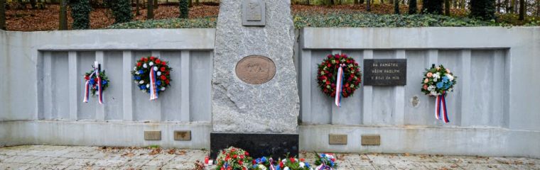 The City of Pilsen commemorated the Veterans Day by laying of flowers at Homolka park today.